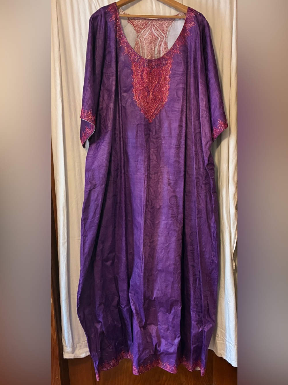 Elegant West African Purple Embroidered “Grand Boubou” Kaftan NWOT